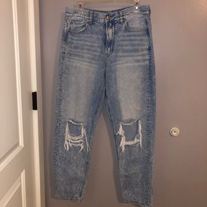 American Eagle Mom jeans